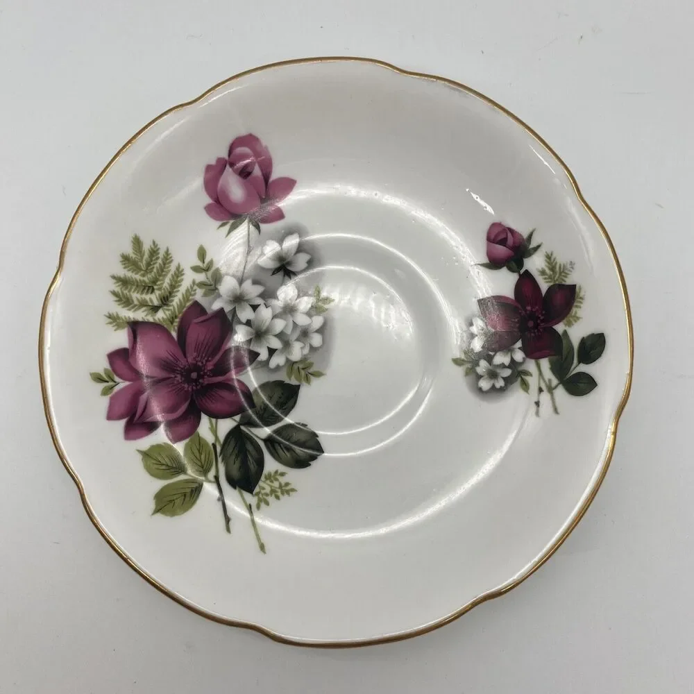 ROYAL GRAFTON Bone China Tea Cup & Saucer Red Roses  White Flowers Gold Trim